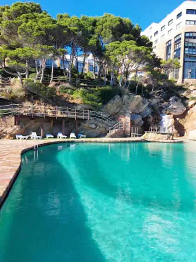 Capsasalbegur74 Terraza Sobre Mar Piscina Del Mar 아파트 외부 사진