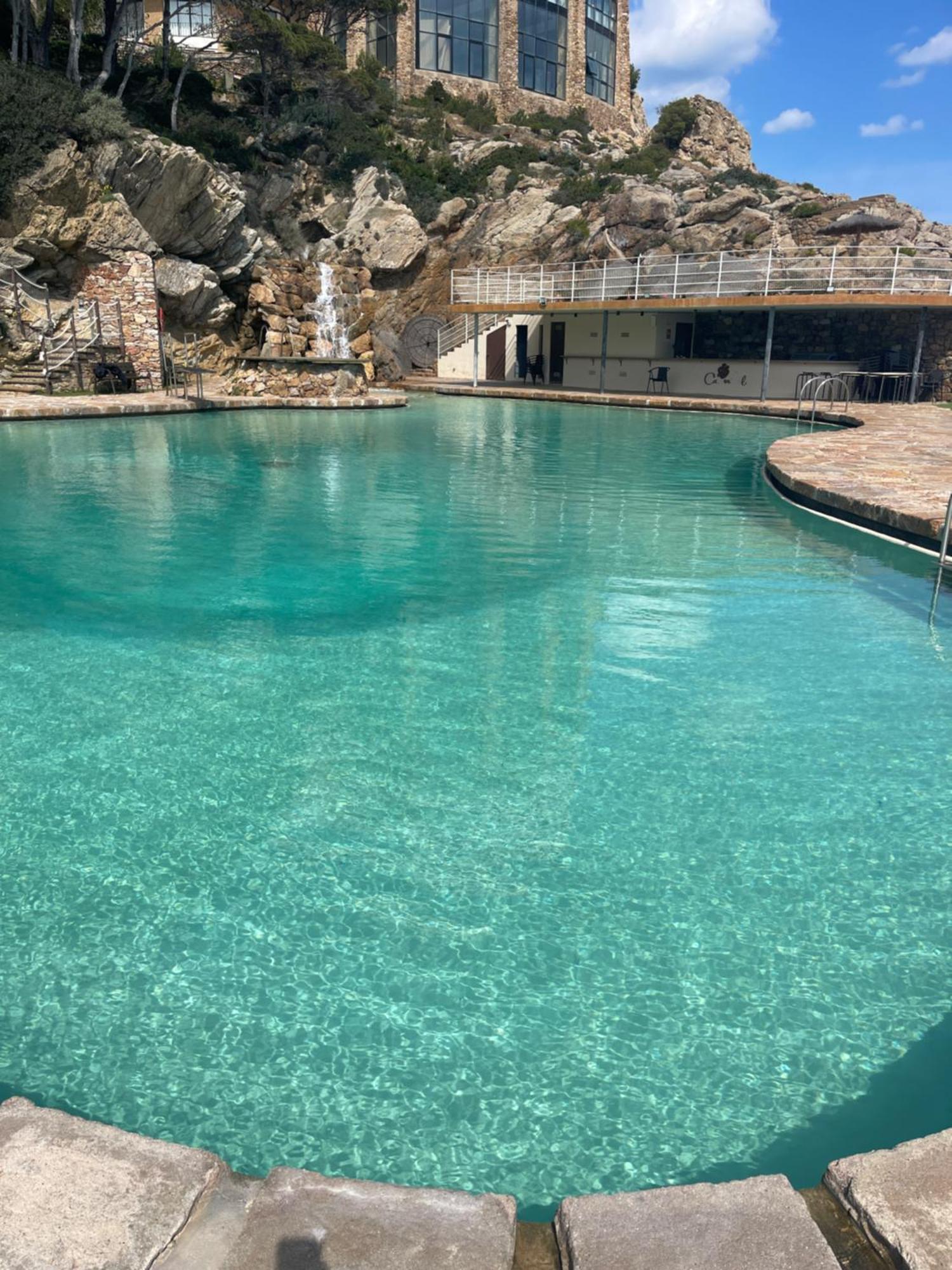 Capsasalbegur74 Terraza Sobre Mar Piscina Del Mar 아파트 외부 사진