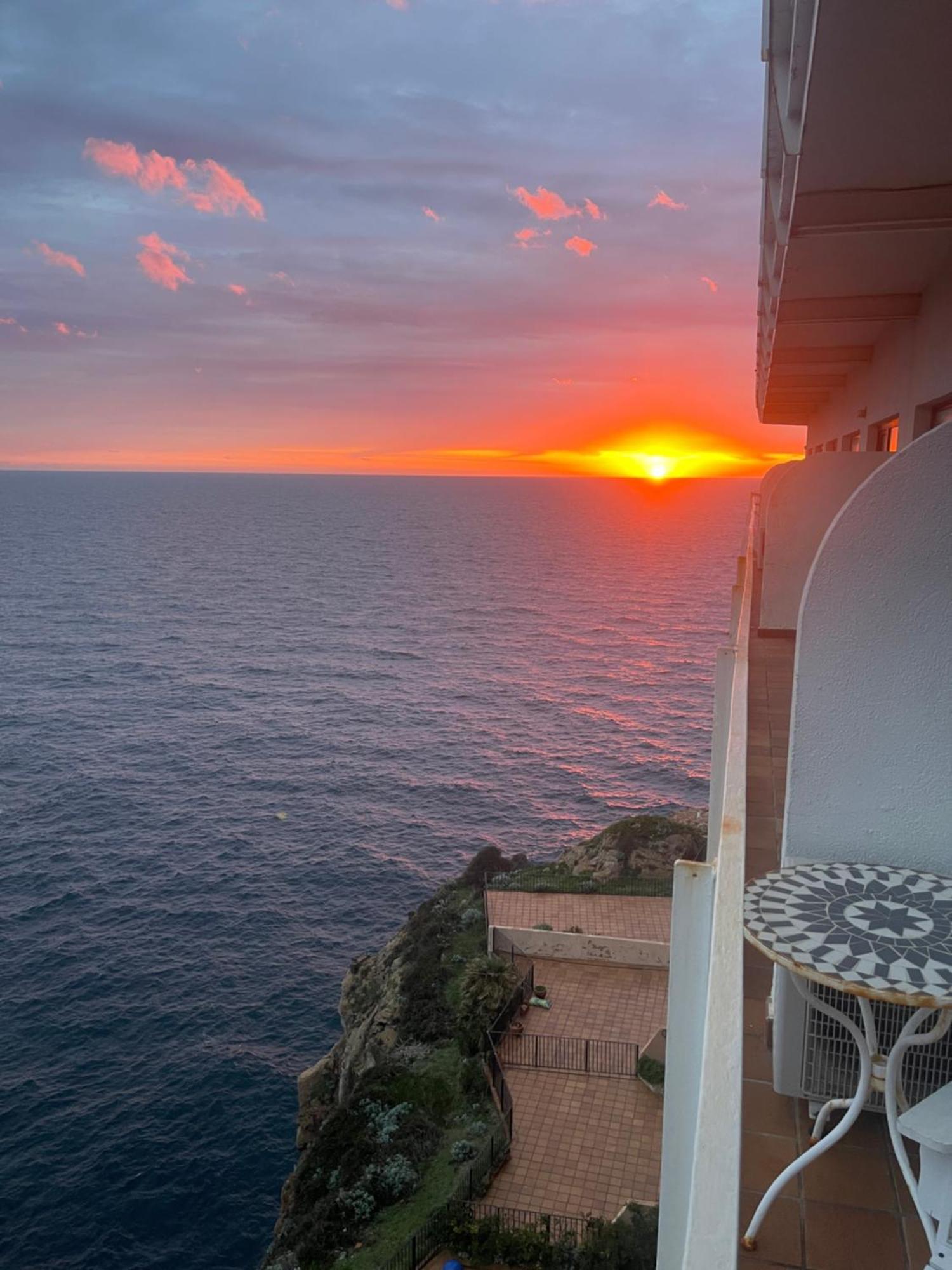 Capsasalbegur74 Terraza Sobre Mar Piscina Del Mar 아파트 외부 사진